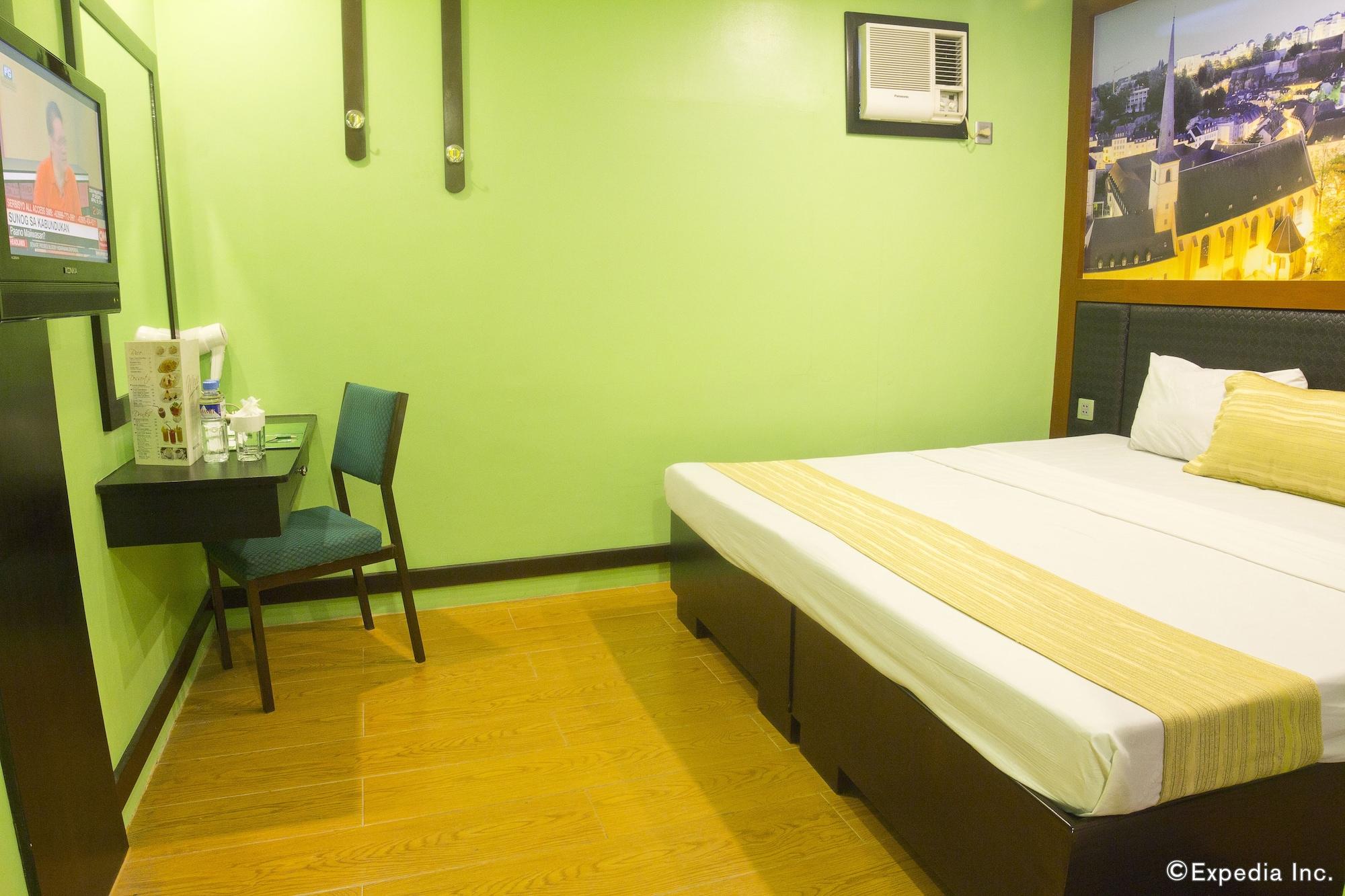 Eurotel Makati Makati City Esterno foto