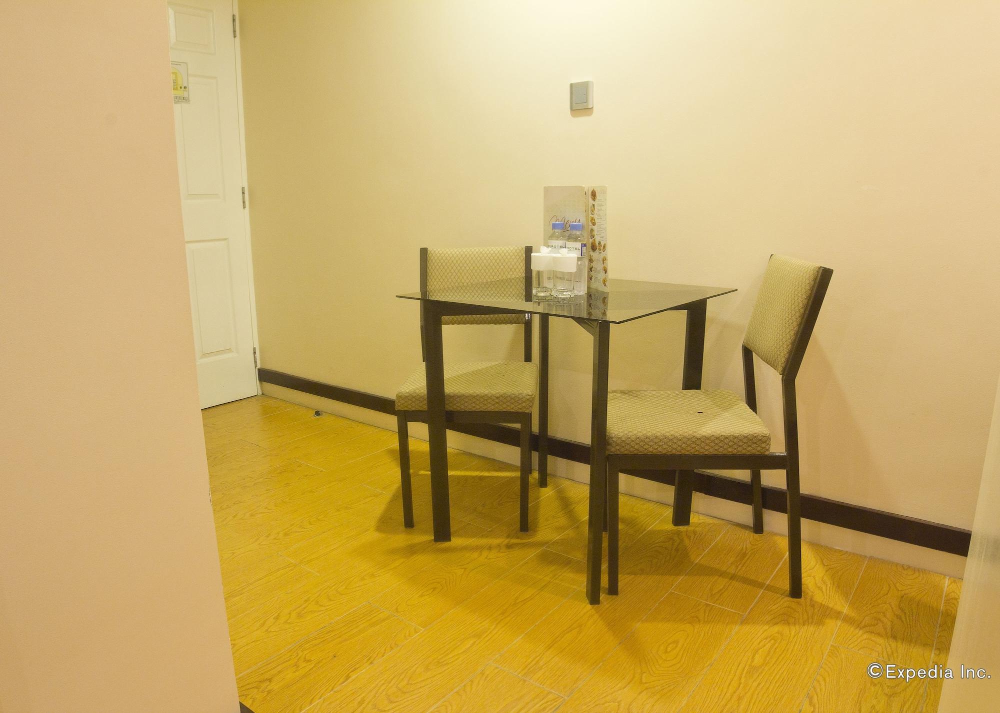 Eurotel Makati Makati City Esterno foto