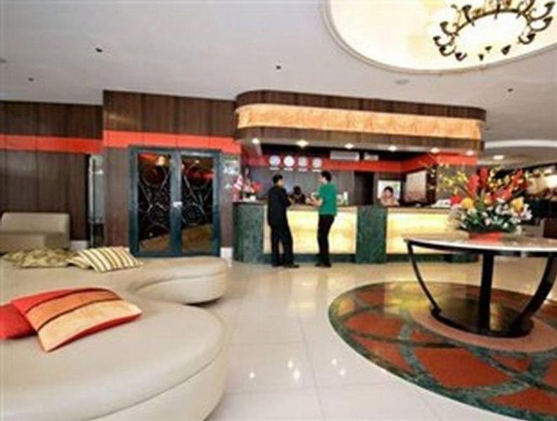 Eurotel Makati Makati City Esterno foto