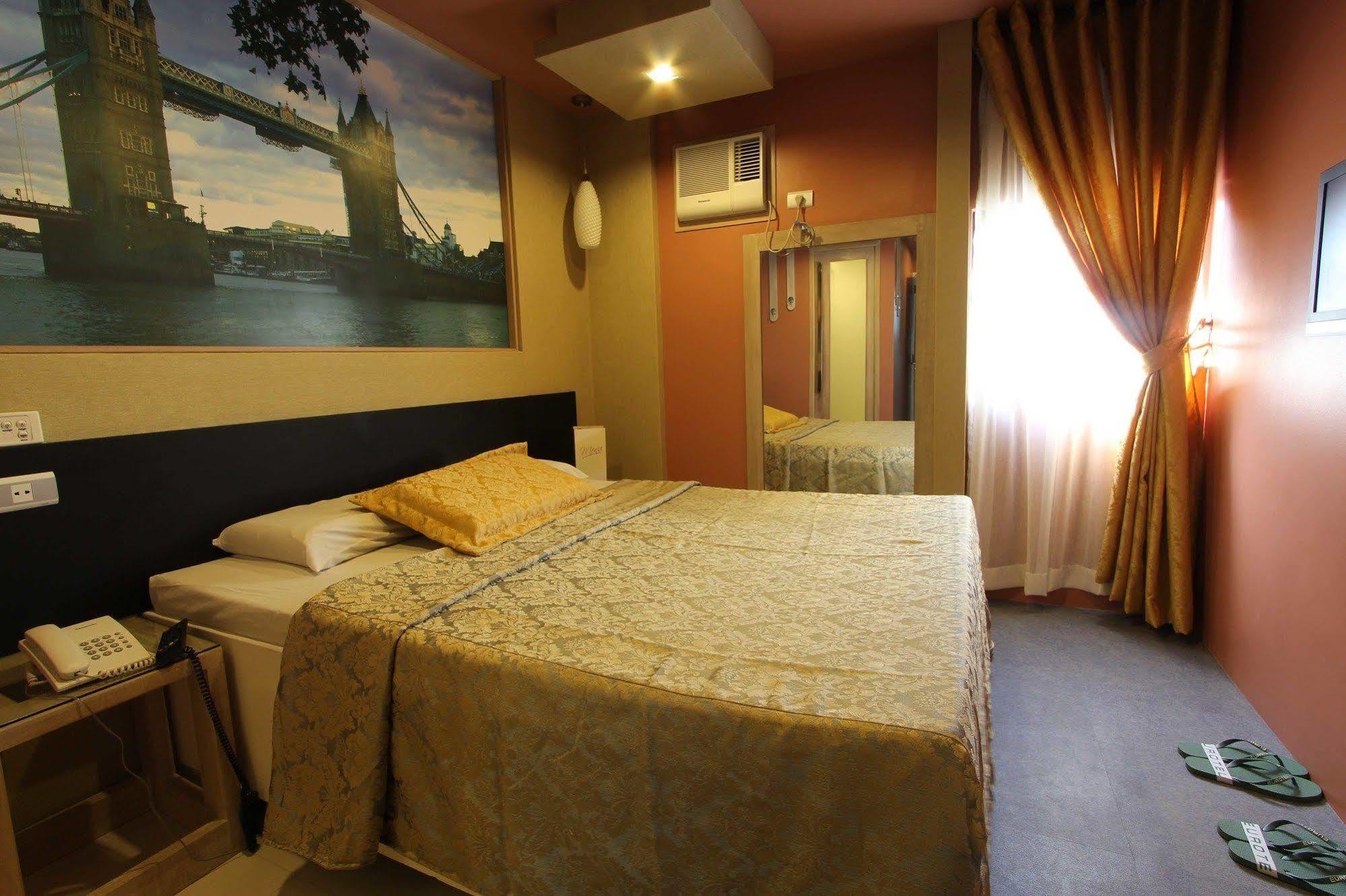 Eurotel Makati Makati City Esterno foto